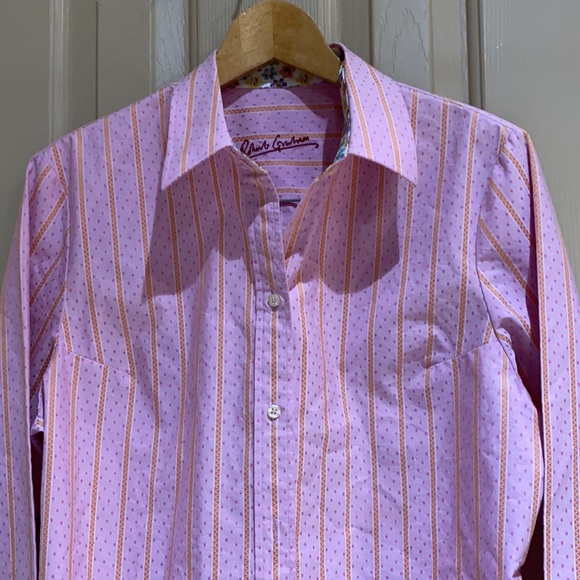 Robert Graham blouse size L; fitted. Not boxy. - Picture 2 of 11
